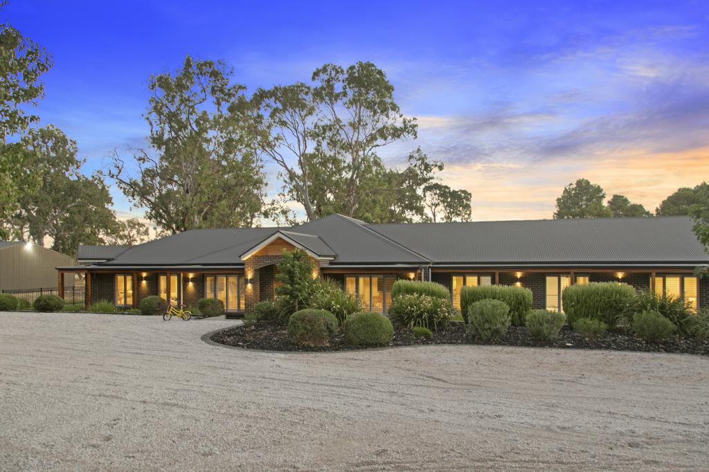 562 Balmoral Rd, Cockatoo Valley, SA 5351