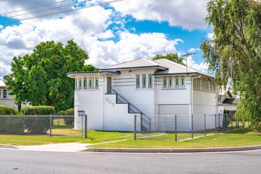 6 Bertram St, Park Avenue, QLD 4701