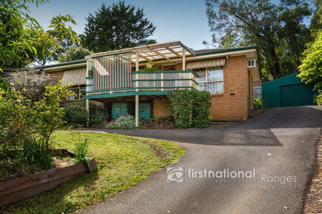 10 Devon Ave, Cockatoo, VIC 3781