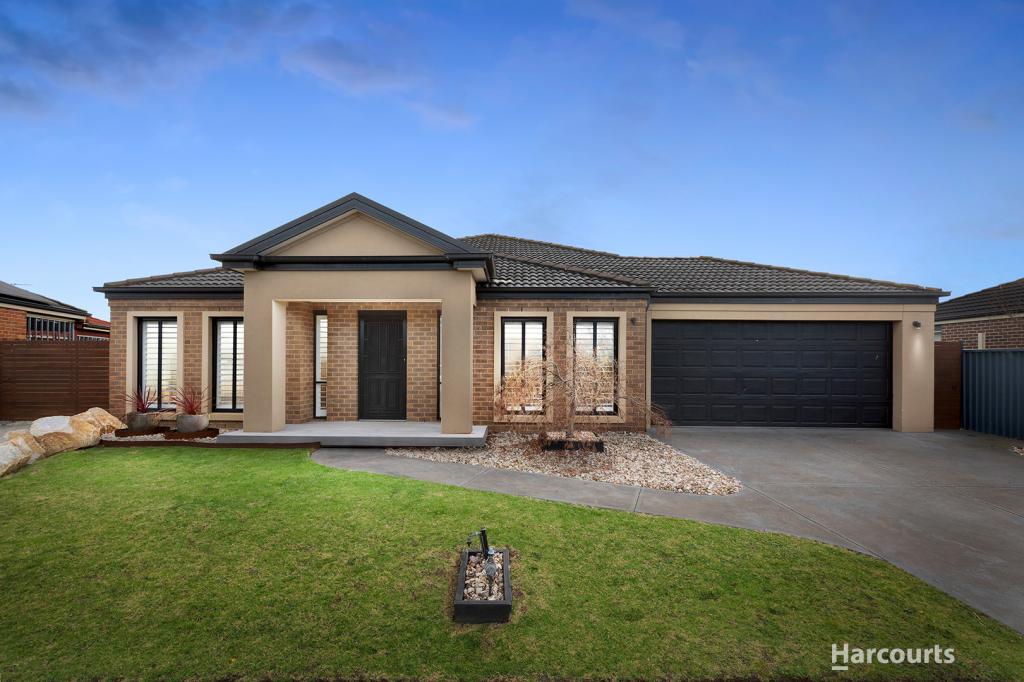 3 RADIATA CCT, PAKENHAM, VIC 3810