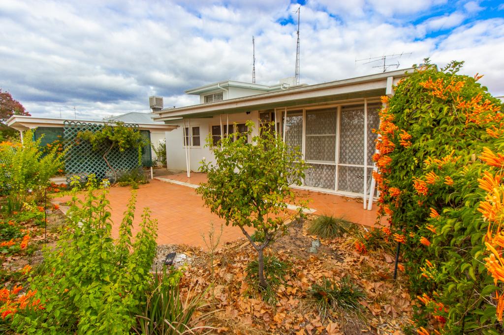 28 Audley St, Narrandera, NSW 2700