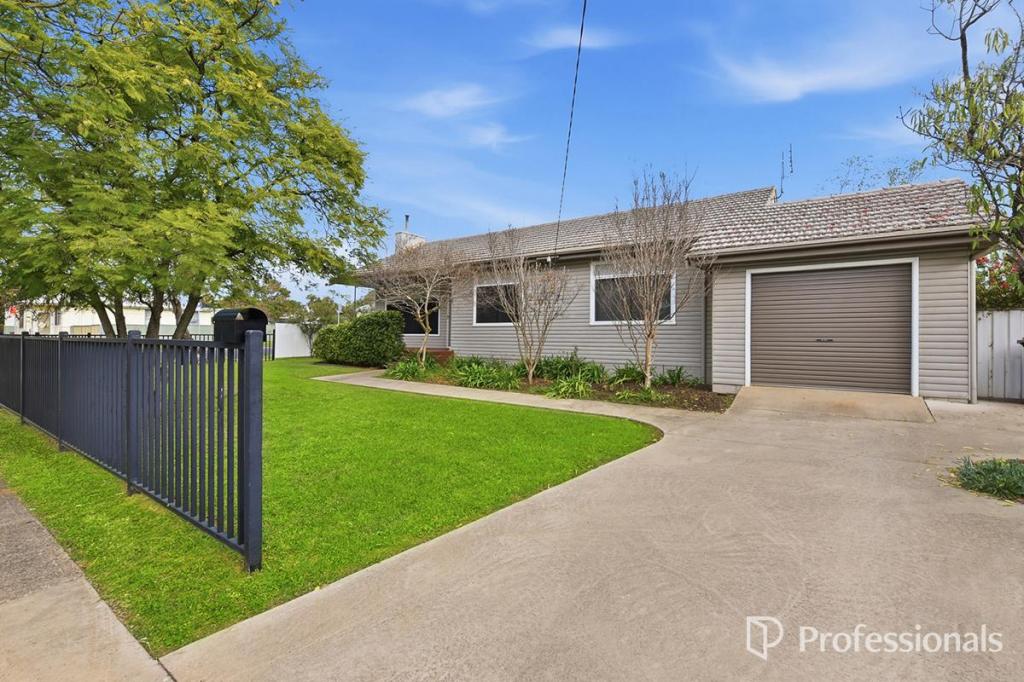 2B DAVID ST, SOUTH TAMWORTH, NSW 2340