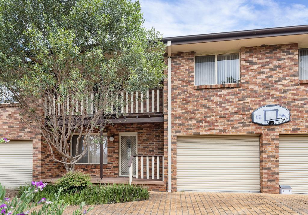 2/1 LEIGH CRES, UNANDERRA, NSW 2526