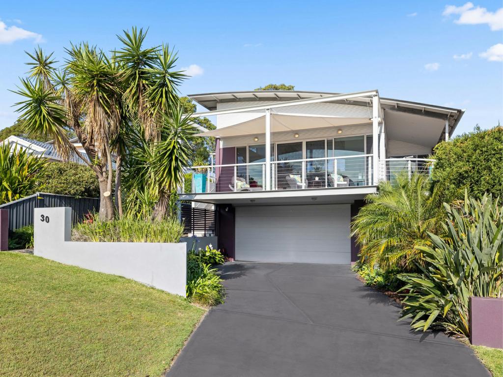 30 Vista Pde, Belmont, NSW 2280