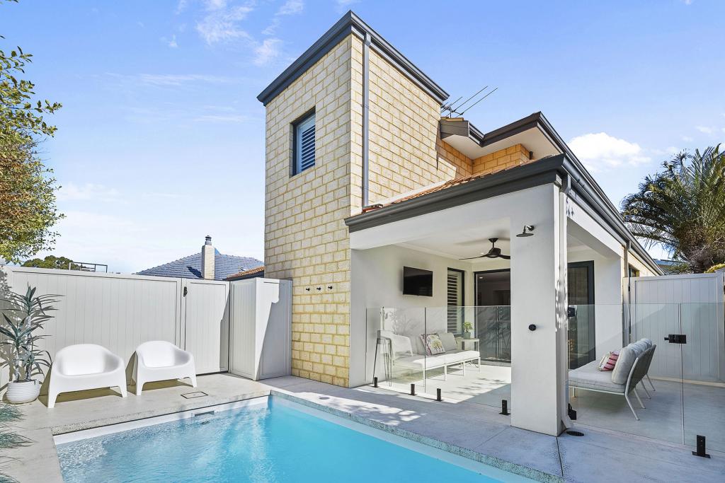 8a Barney St, Mount Hawthorn, WA 6016