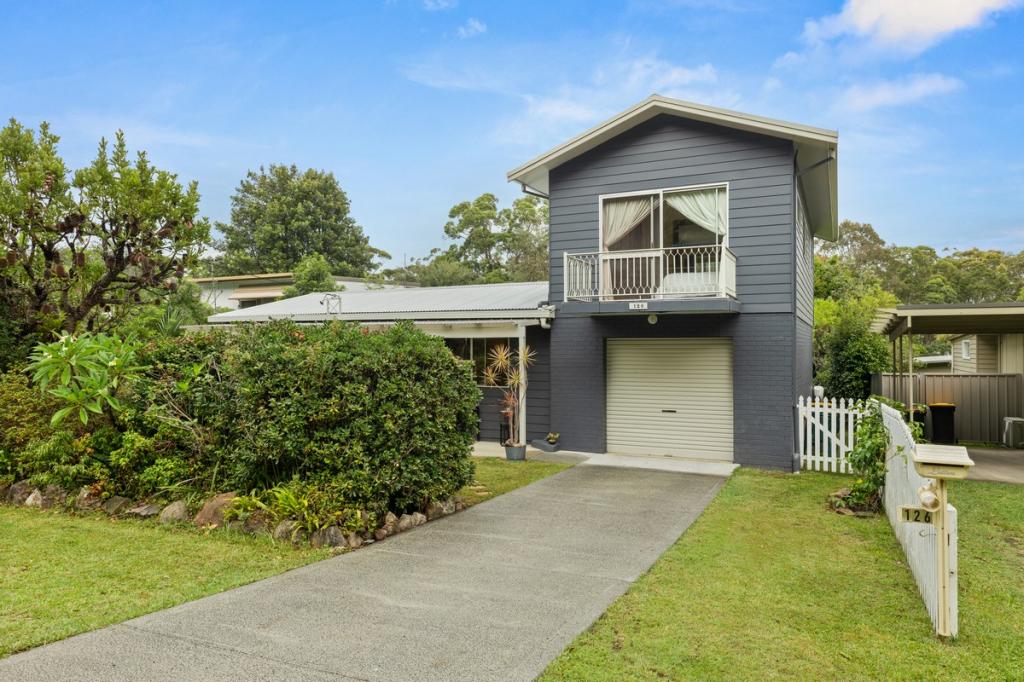 126 Tallyan Point Rd, Basin View, NSW 2540