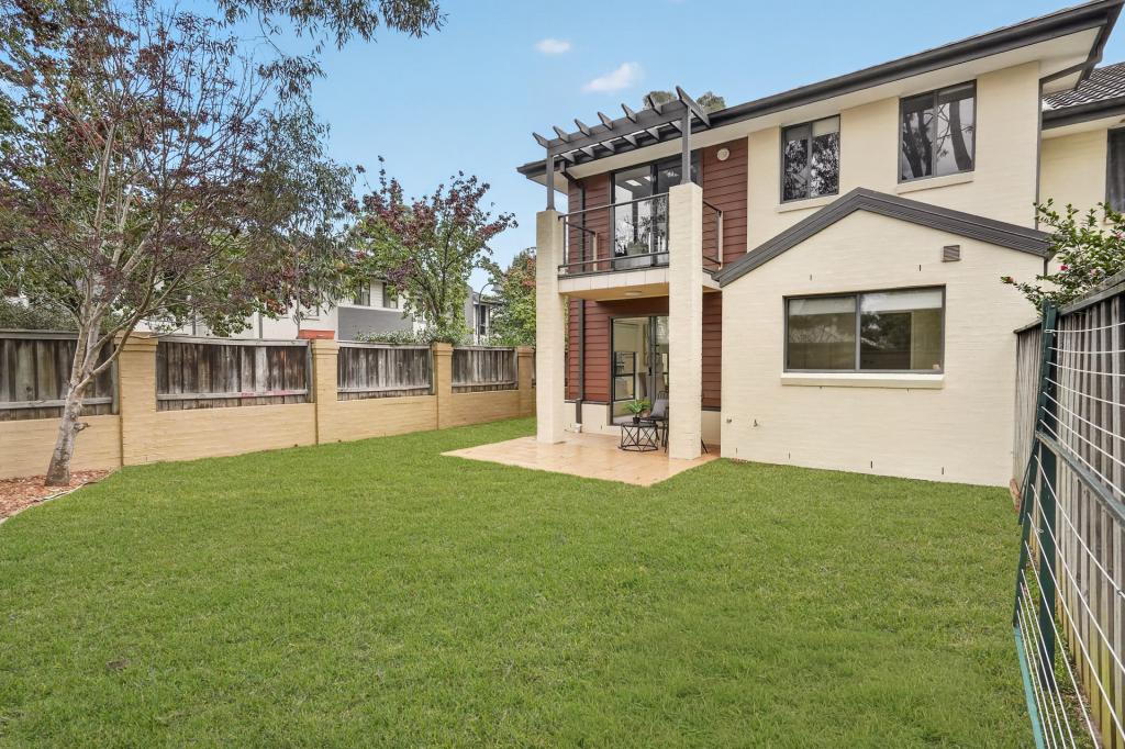 30 Tree Top Cct, Quakers Hill, NSW 2763