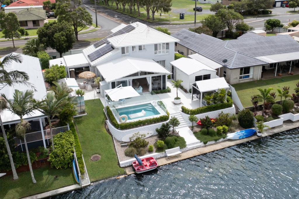 56 Nelson St, Pelican Waters, QLD 4551