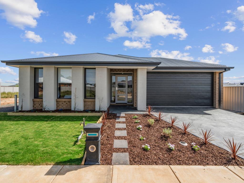 22 Roynic Pde, Benalla, VIC 3672