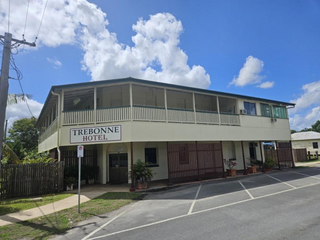 1 - 3 Stone River Rd, Trebonne, QLD 4850