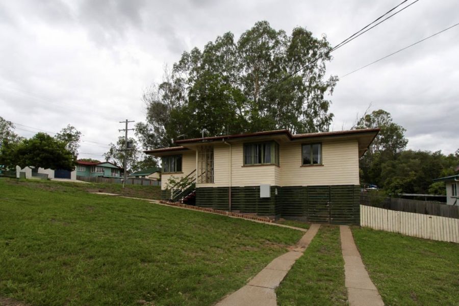 28 Coverack St, Leichhardt, QLD 4305