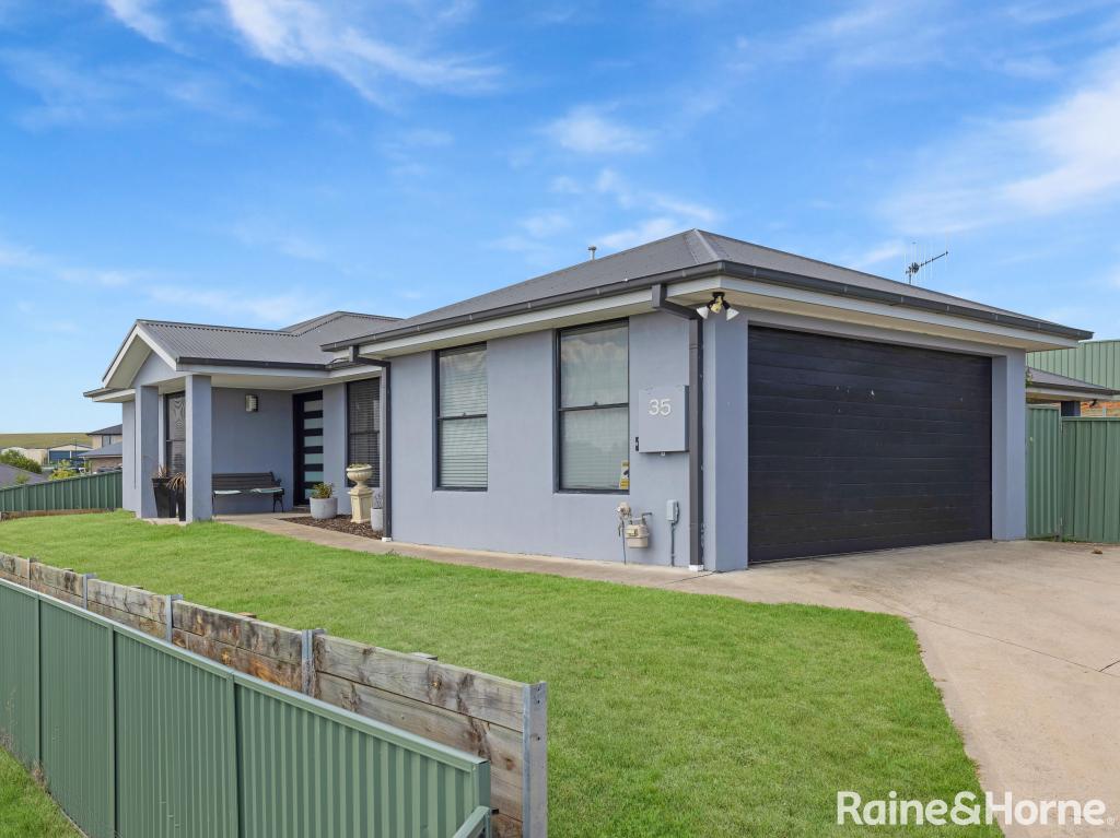 35 James Barnet Dr, Kelso, NSW 2795