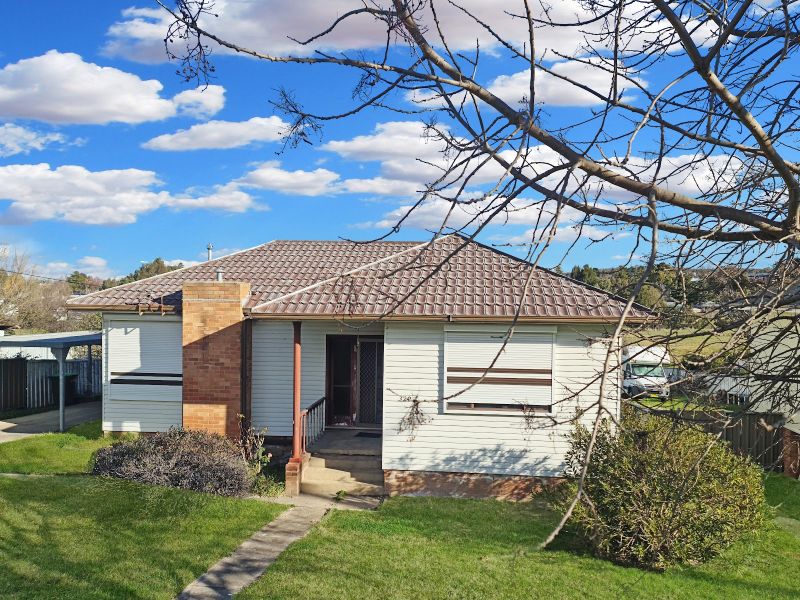 320 Rocket St, West Bathurst, NSW 2795