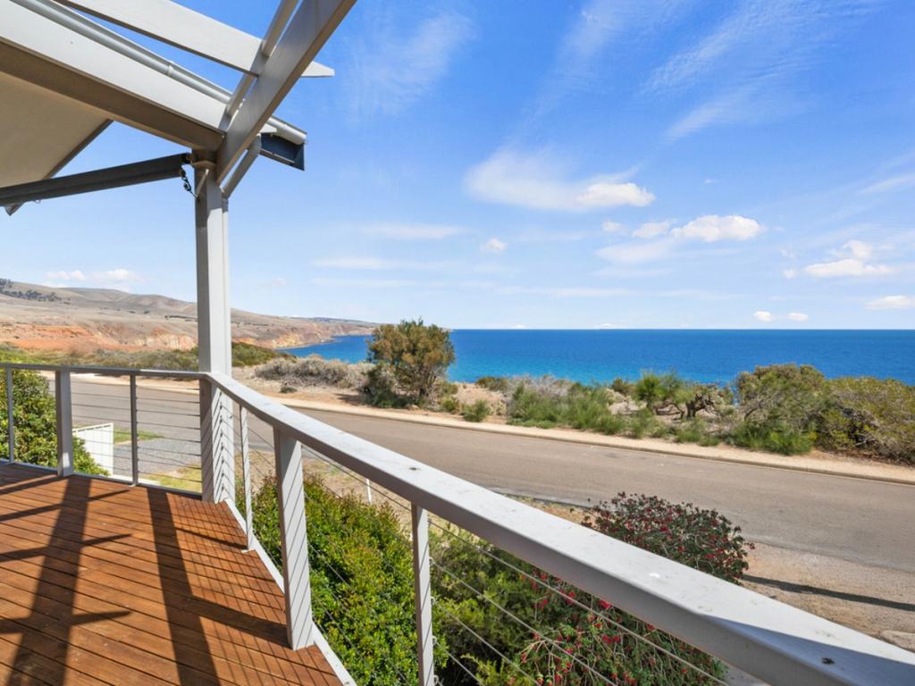 24 Esplanade, Sellicks Beach, SA 5174
