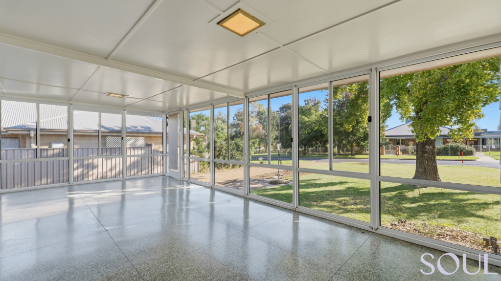 13 BOONAH ST, GRIFFITH, NSW 2680