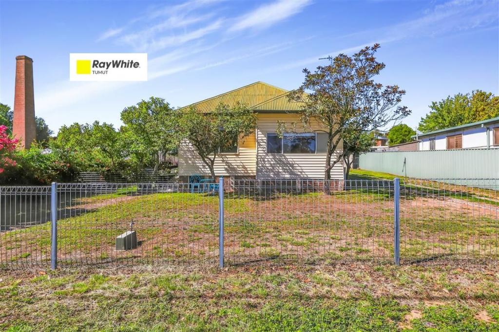 60 Adelong Rd, Tumut, NSW 2720