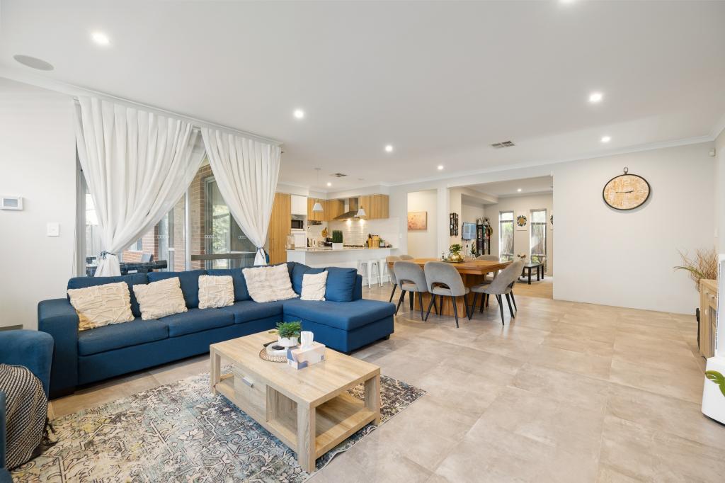 30 Dalby St, Hilbert, WA 6112
