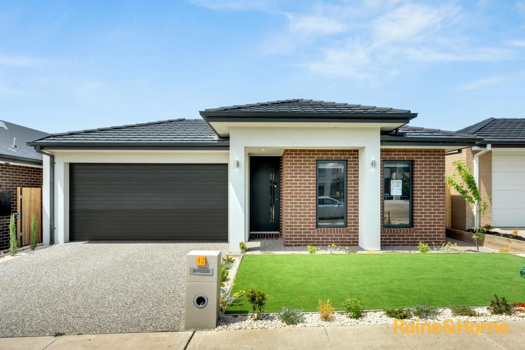 42 Shell Cl, Clyde North, VIC 3978