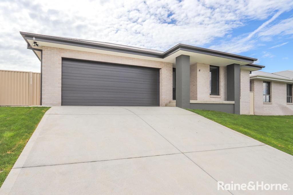 4 Foskett Dr, Kelso, NSW 2795