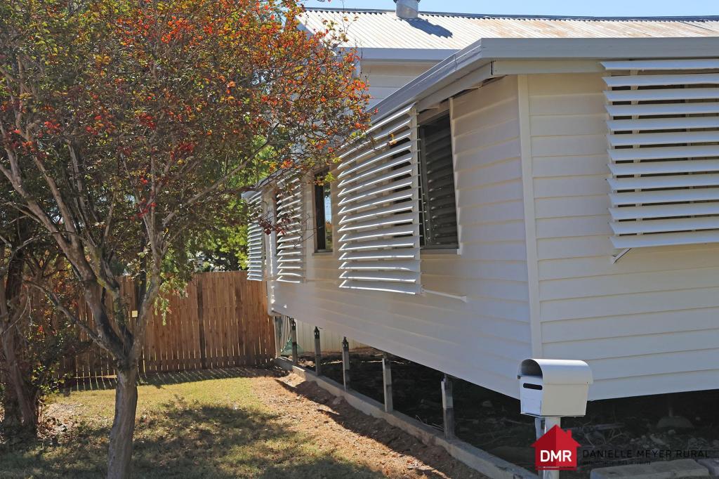 25 STUART RUSSELL ST, MUNDUBBERA, QLD 4626