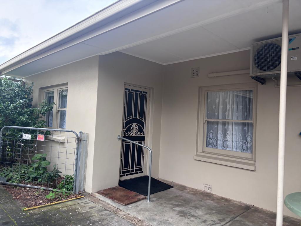 9 Petrel Ave, Encounter Bay, SA 5211