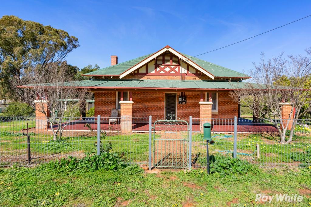 25 Cave St, Ganmain, NSW 2702