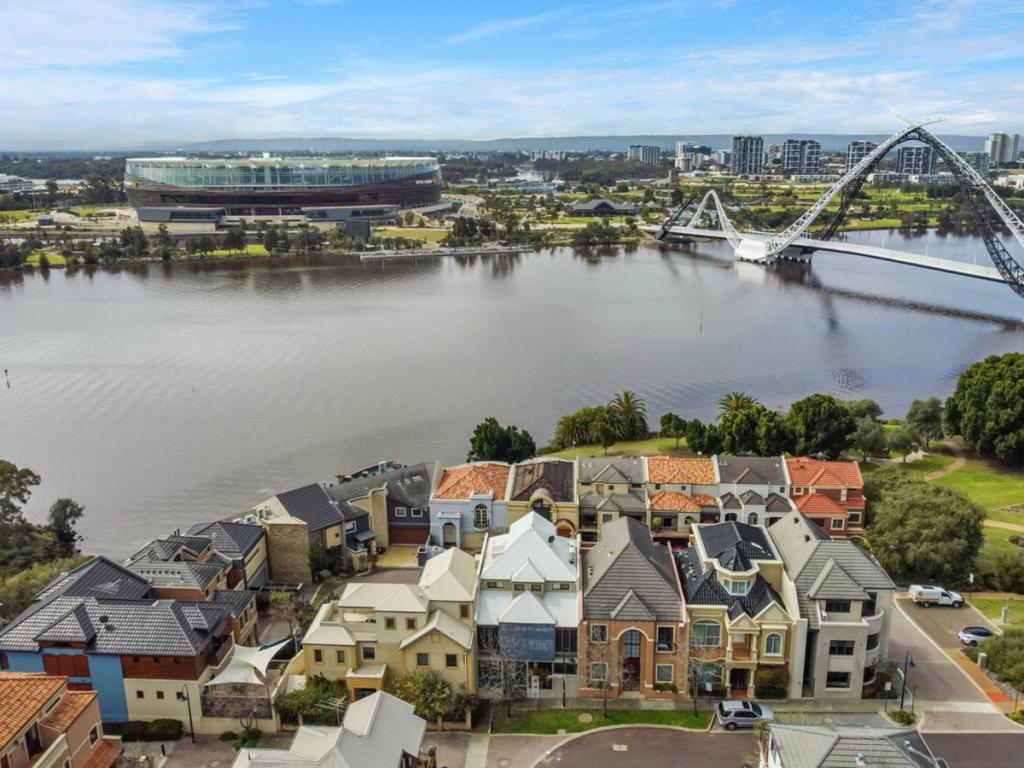 10 Vanguard Tce, East Perth, WA 6004