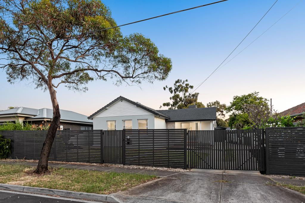 9 Selkirk Ave, Clearview, SA 5085