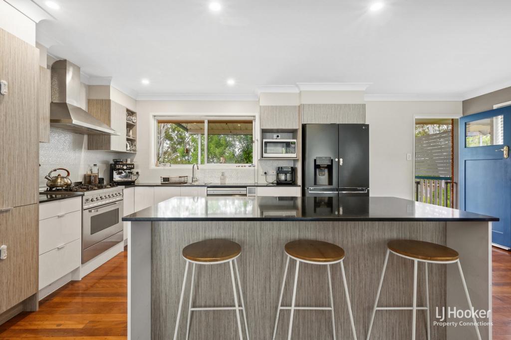 22 Bunya Park Dr, Eatons Hill, QLD 4037