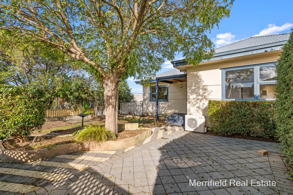 74 Leonora St, Yakamia, WA 6330