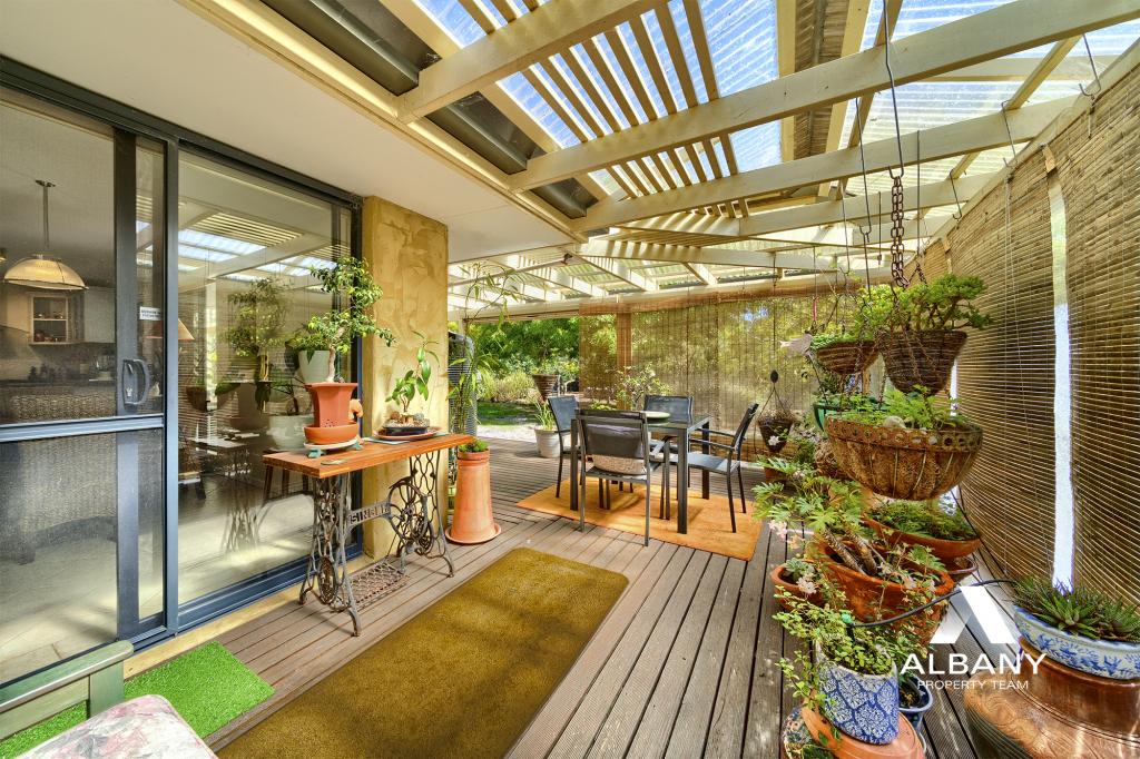 8 Thorne St, Lower King, WA 6330