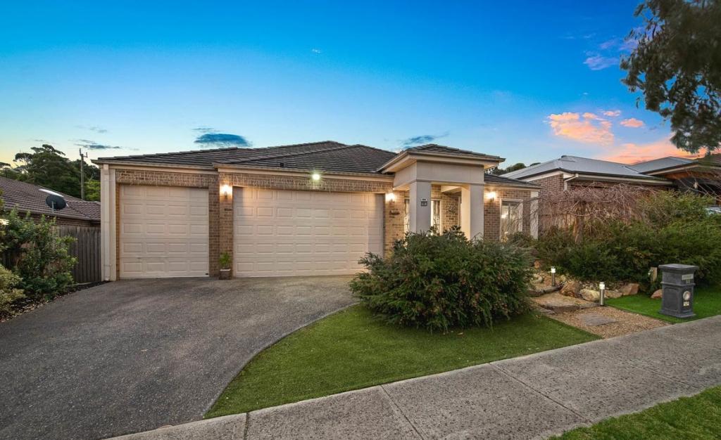 53 Cambridge Dr, Berwick, VIC 3806