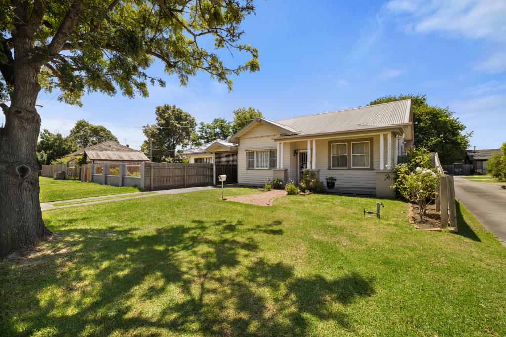 72 BARKLY ST, SALE, VIC 3850