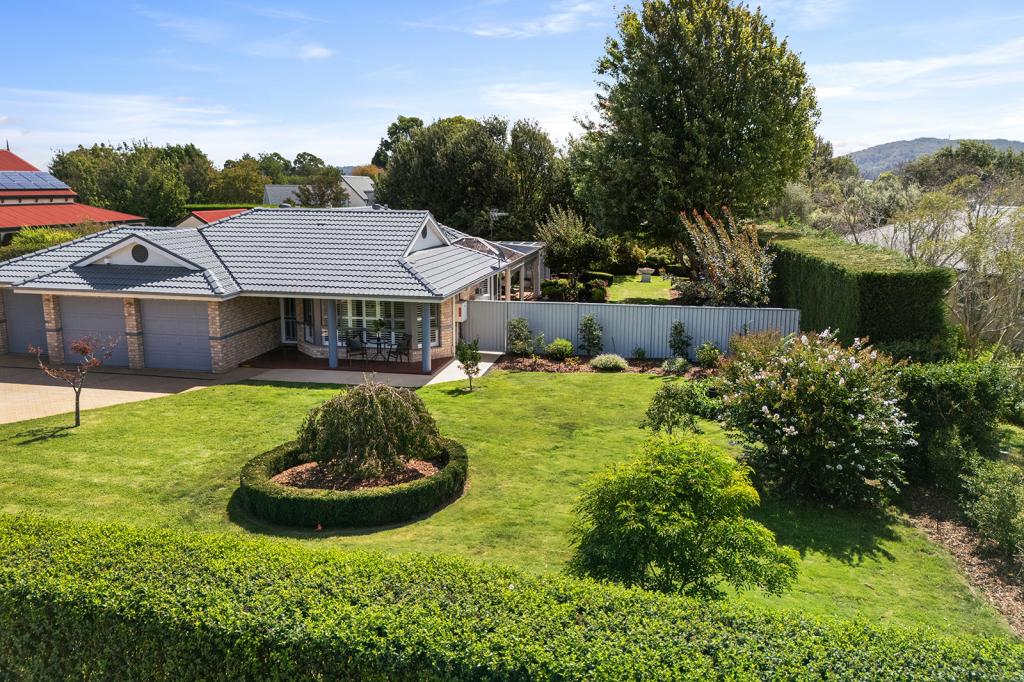 27 Rowland Rd, Bowral, NSW 2576