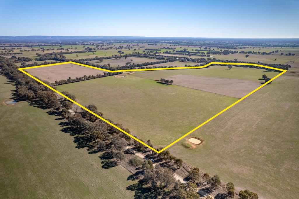 486 CARRARAGARMUNGEE ESTATE RD, BYAWATHA, VIC 3678