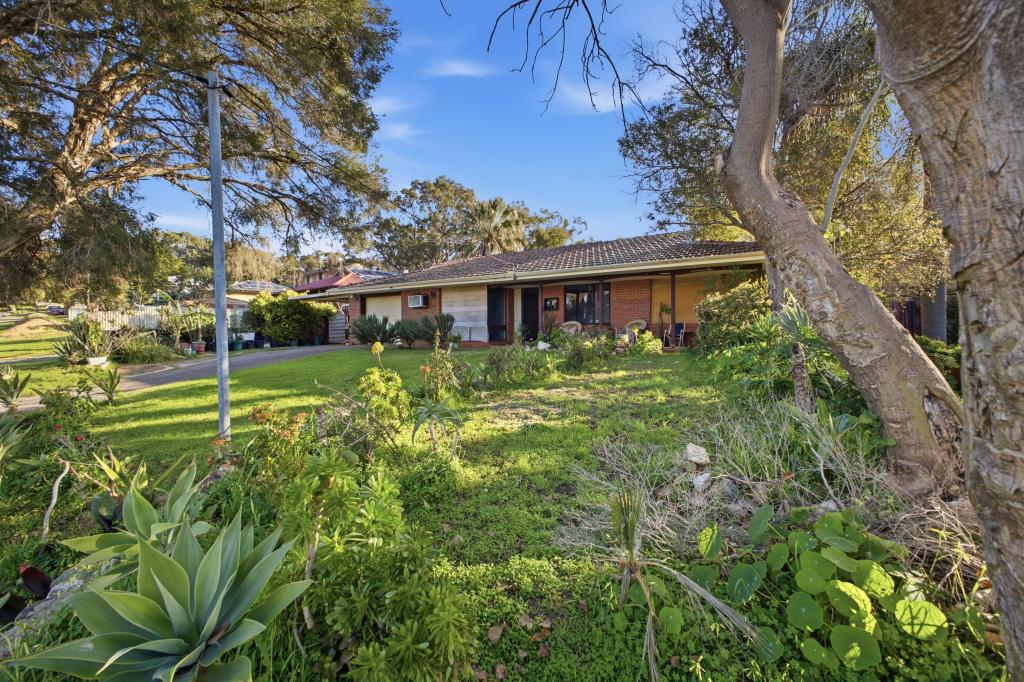 3 WAHROONGA RD, MOUNT NASURA, WA 6112