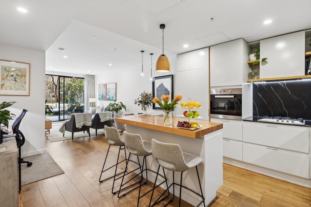 15/26 WARLEIGH GR, BRIGHTON, VIC 3186