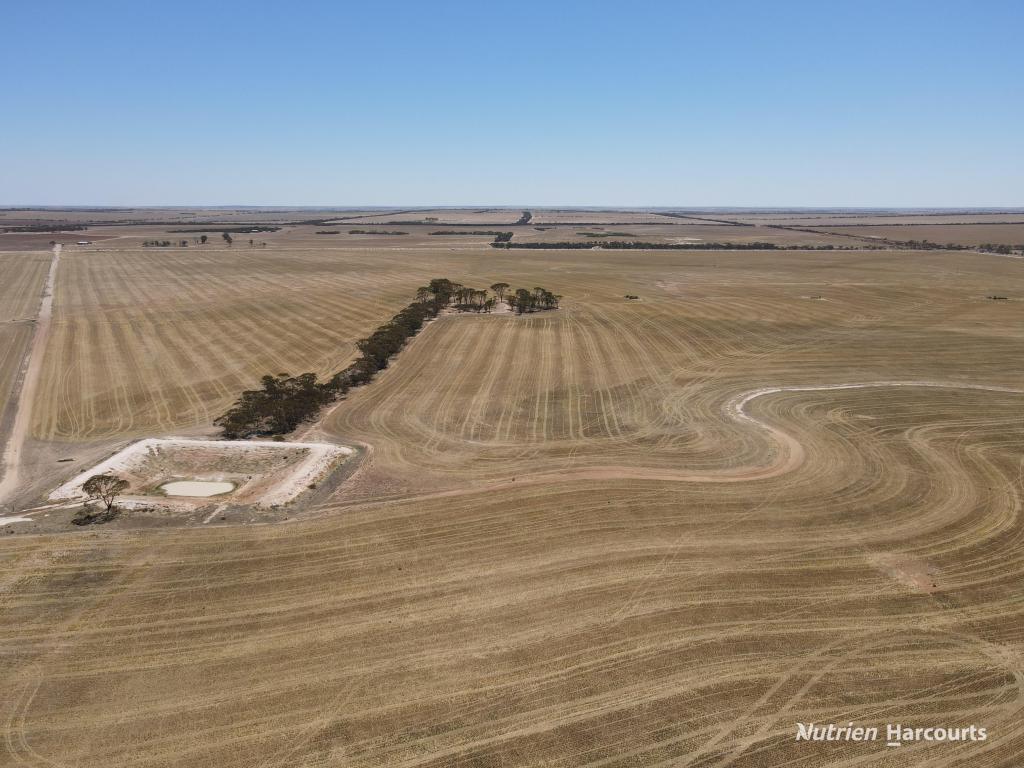 2342 Emu Hill Rd E, South Kumminin, WA 6368