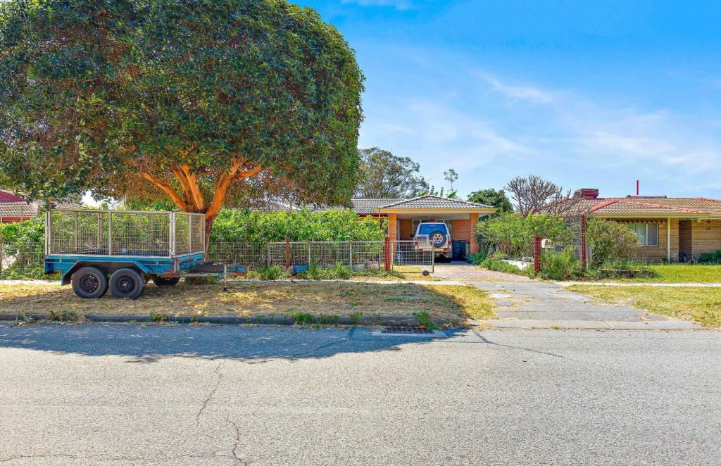 194 Bickley Rd, Beckenham, WA 6107