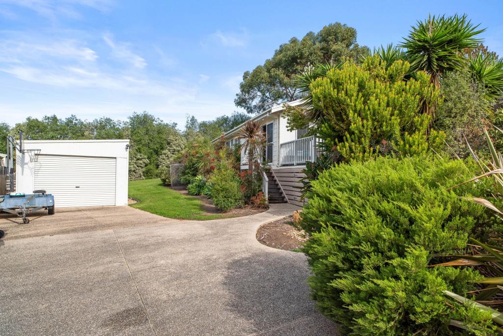 19 Manna Gum Dr, Cowes, VIC 3922