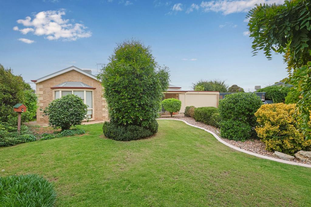 2 DUNDAS CT, MILDURA, VIC 3500