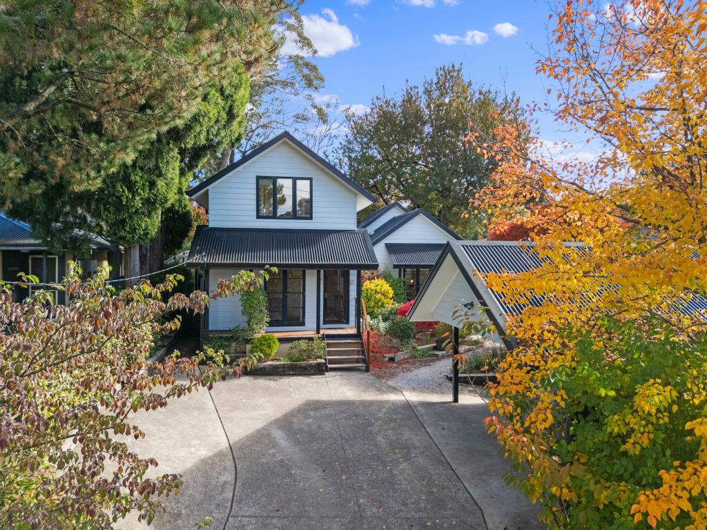 22 Lawrence St, Blackheath, NSW 2785