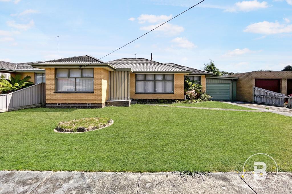 4 Cambridge St, Wendouree, VIC 3355