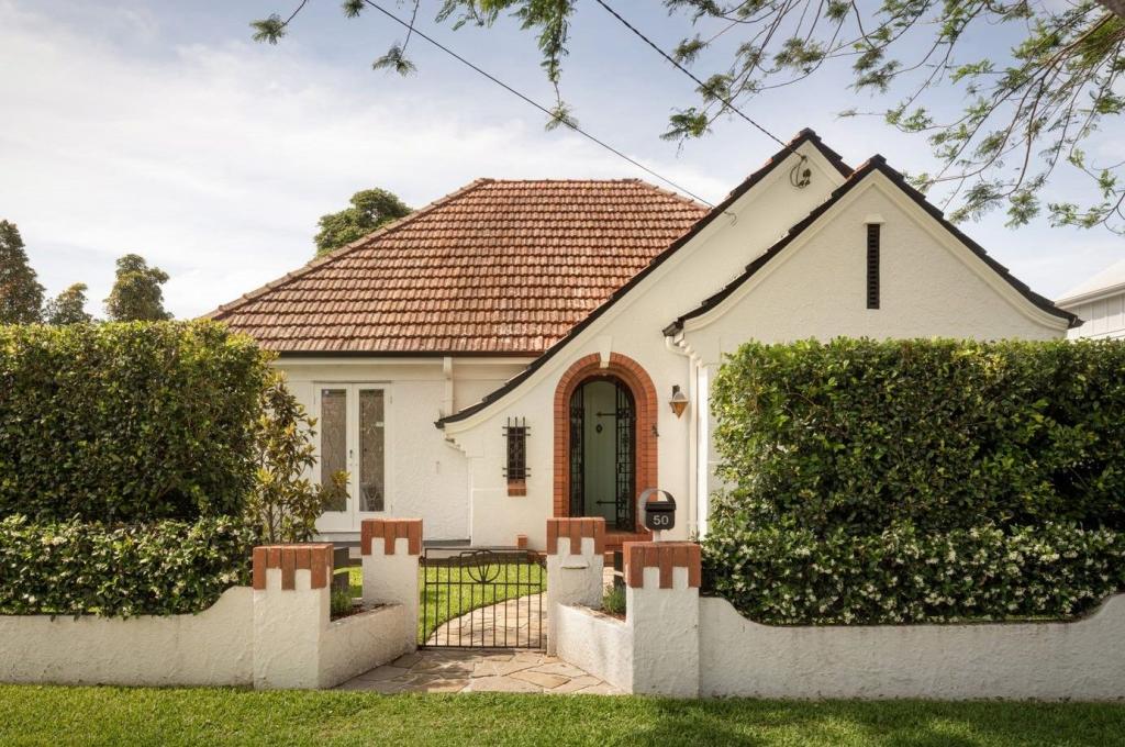 50 Sefton Rd, Hendra, QLD 4011