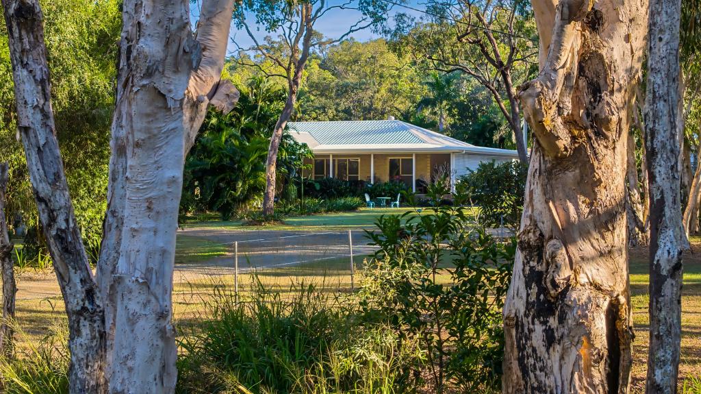 106 Hydeaway Bay Dr, Hideaway Bay, QLD 4800