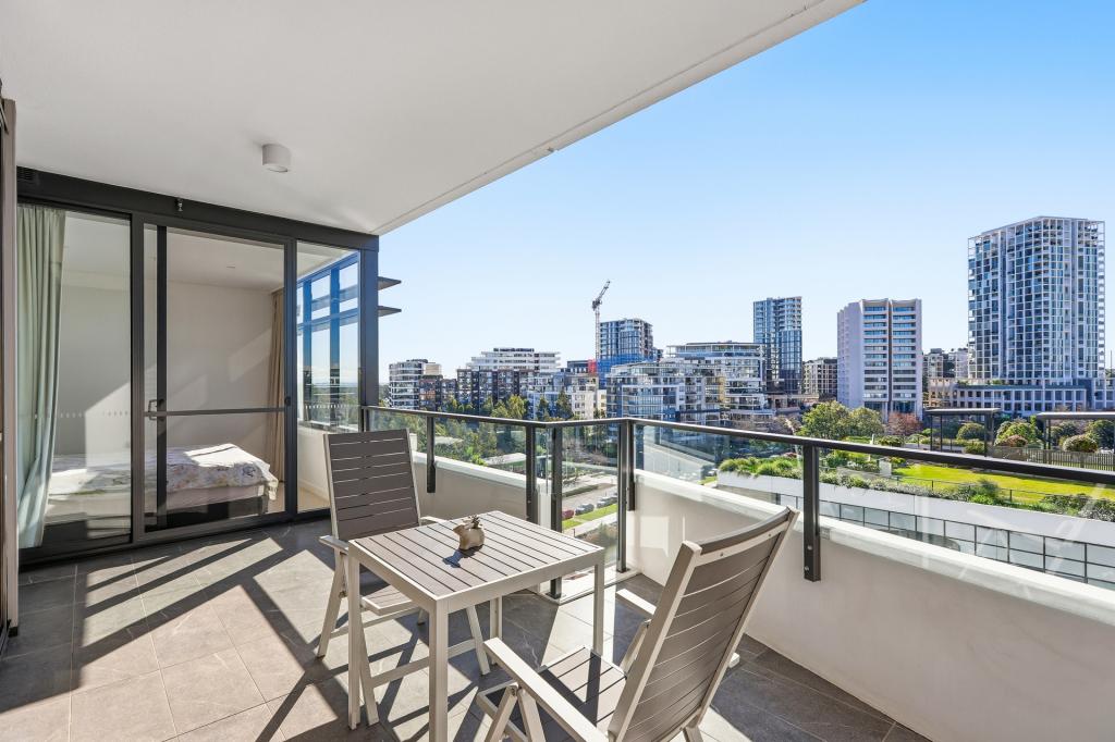 712/11 Solent Cct, Norwest, NSW 2153