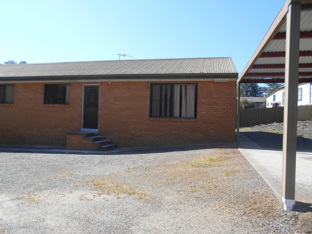 3/32 Blackett Ave, Young, NSW 2594