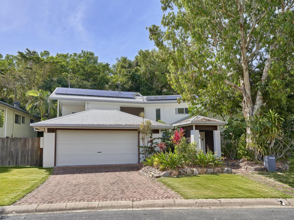 12 Barrier Cl, Clifton Beach, QLD 4879