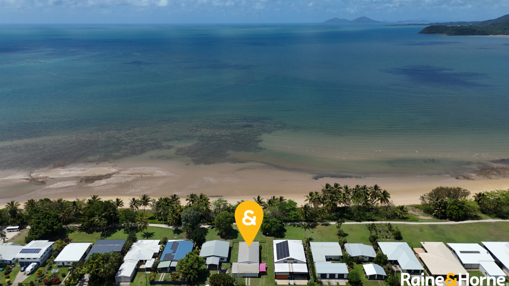 15 Hargreave St, Kurrimine Beach, QLD 4871
