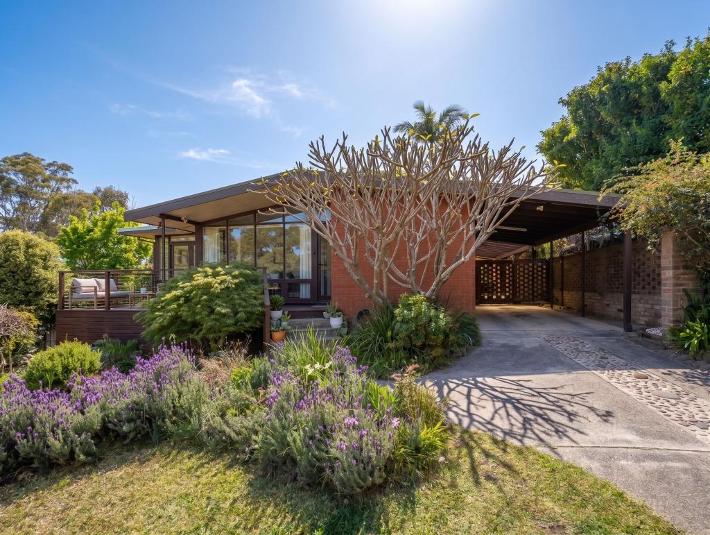 30 Evans Rd, Hornsby Heights, NSW 2077